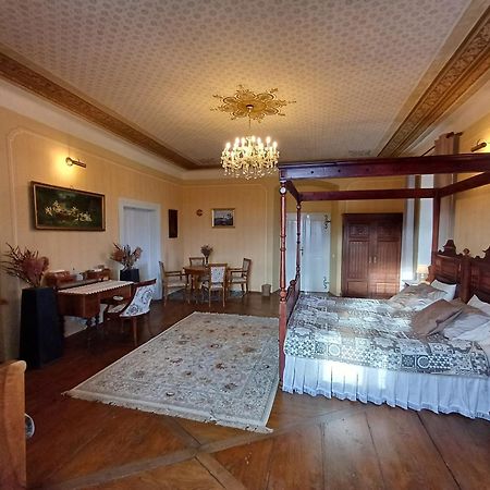 Apartman Fara Vcelakov Buitenkant foto