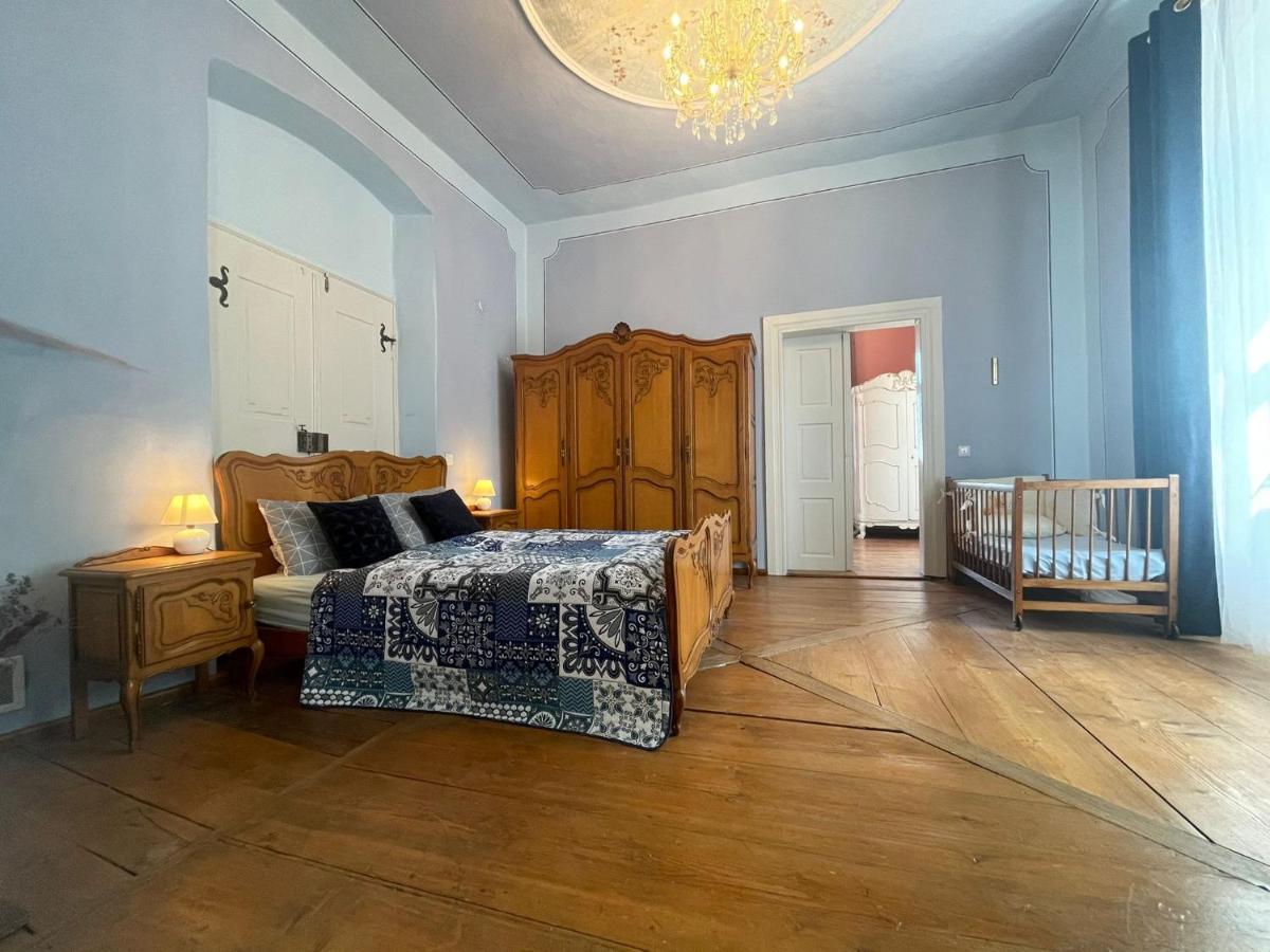 Apartman Fara Vcelakov Buitenkant foto