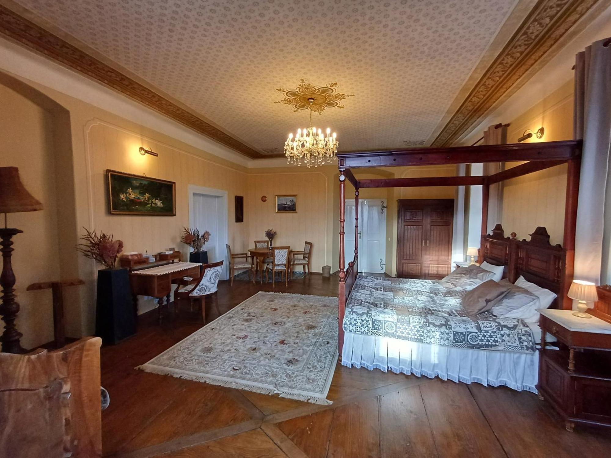 Apartman Fara Vcelakov Buitenkant foto